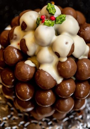A picture of Terry’s Chocolate Christmas pudding.