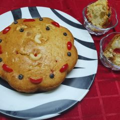 A picture of Christmas Dry Fruits Vanilla Cake.