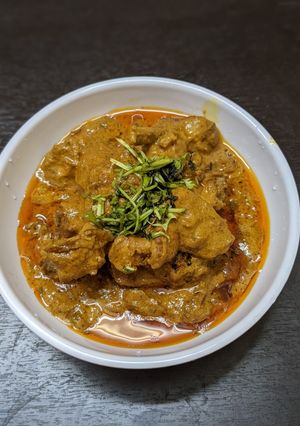 হায়দ্রেরাবাদী স্টাইল দম কা মুর্গ রেসিপির প্রধান ছবি