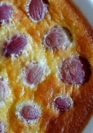 Une photo de Clafoutis aux raisins 🍇