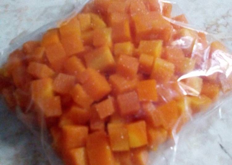 Wortel potong pelengkap nasi goreng aka mix vegetable