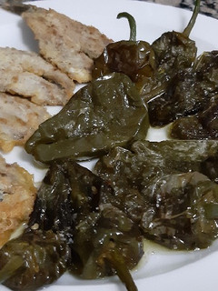 Una foto de Anchoas con pimientos