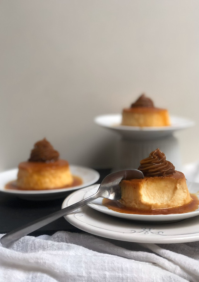 Una foto de Flan de queso