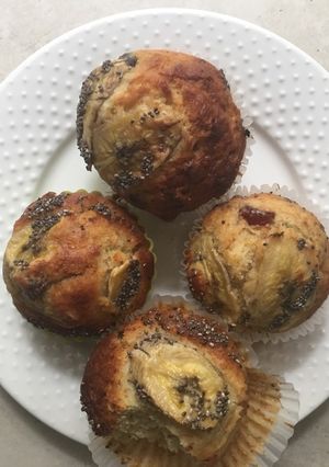 A picture of Banana and medjool date muffins.