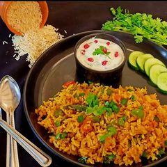 A picture of Mumbai Street-Style Vegetable Tawa Pulao.