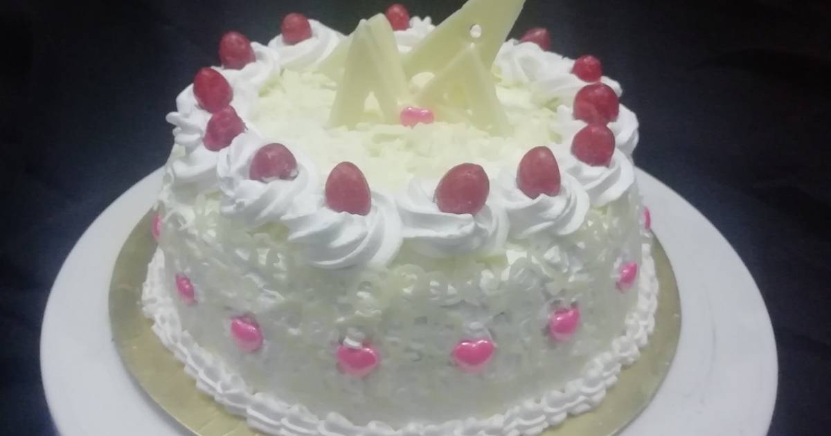 Order online White Forest cake for door delivery in coimbatore-Friend In  Knead