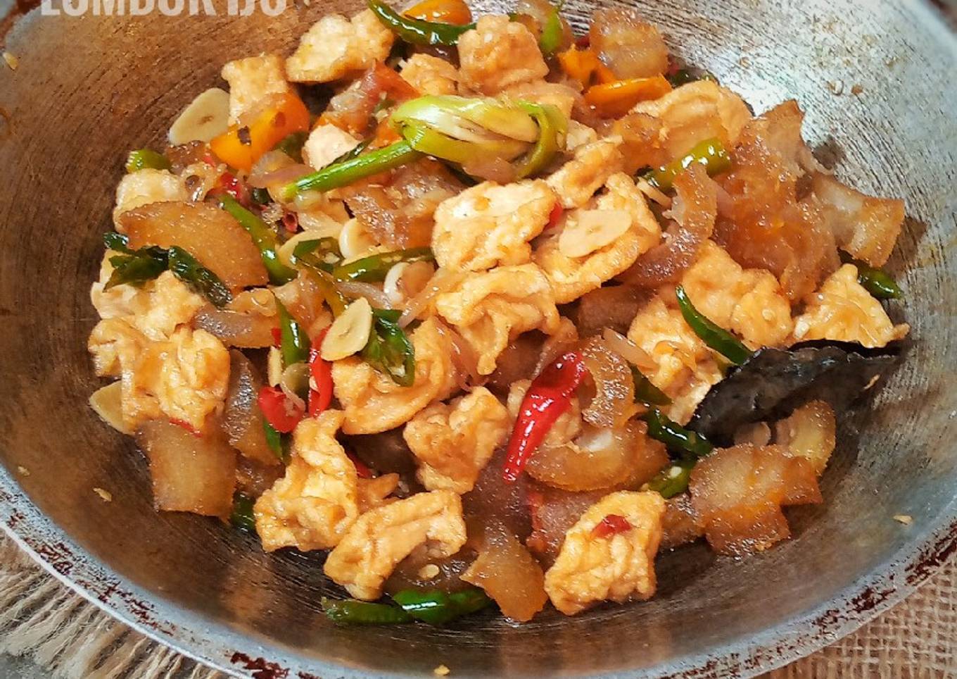Oseng kikil tahu lombok ijo