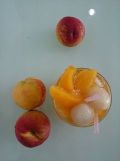 Hình của món Đào ngâm.