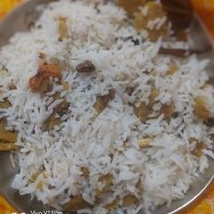 A picture of Gatta pulao.