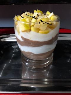 صورة لوصفة ايس كريم شوكولاته على فانيليا