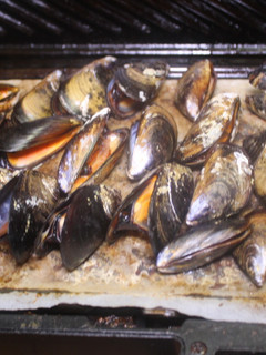 Una foto de Mejillones al grill