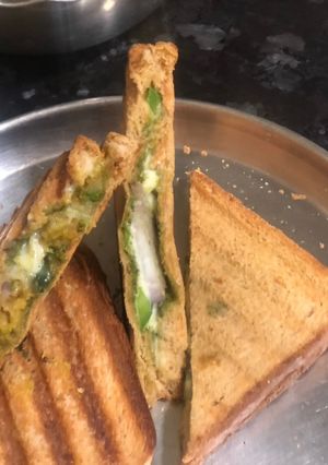 A picture of Veg cheese Grill Sandwich.