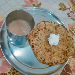 A picture of Mooli paratha.