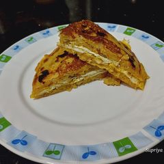A picture of Mushroom egg sandwich.
