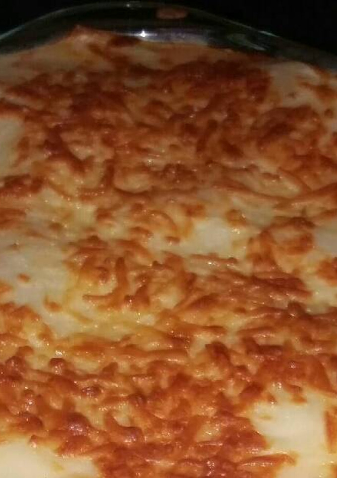 Una foto de Lasaña bolgnesa casera