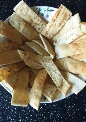 A picture of Crispy Pitta Chips.
