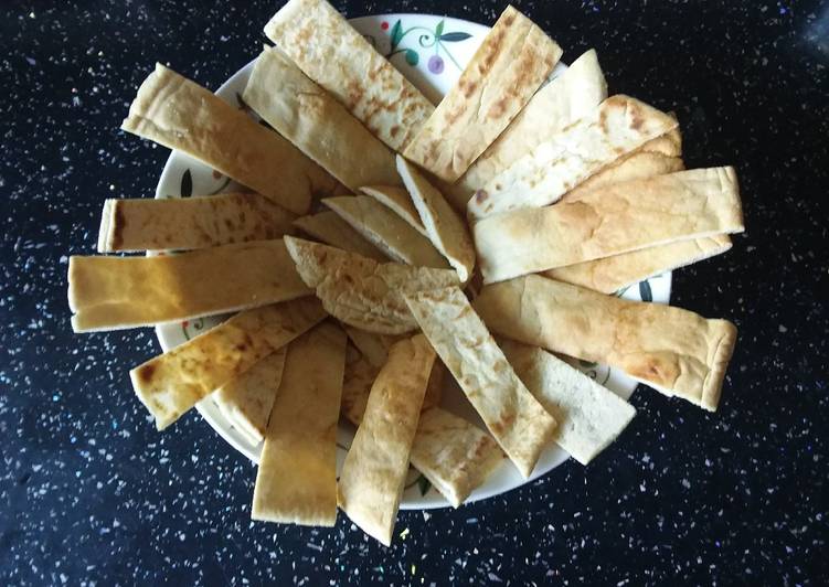 Steps to Make Perfect Crispy Pitta Chips