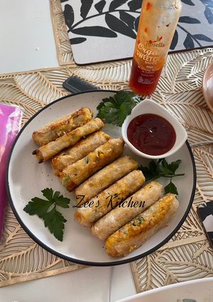 A picture of Pergedel Jagung in spring rolls.