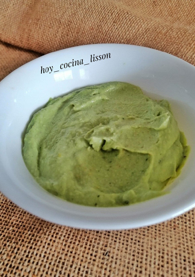 Una foto de Salsa de brócoli y queso