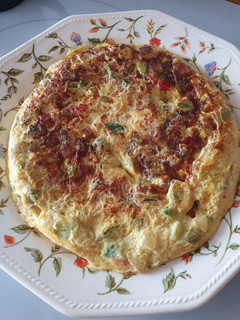 Una foto de Tortilla jardinera