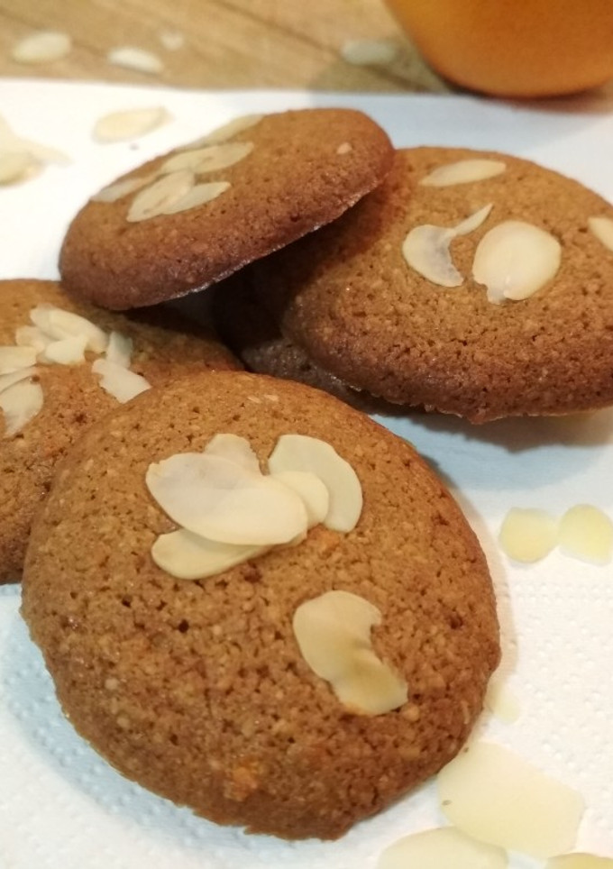 Una foto de Galletas de almendra, naranja y jengibre