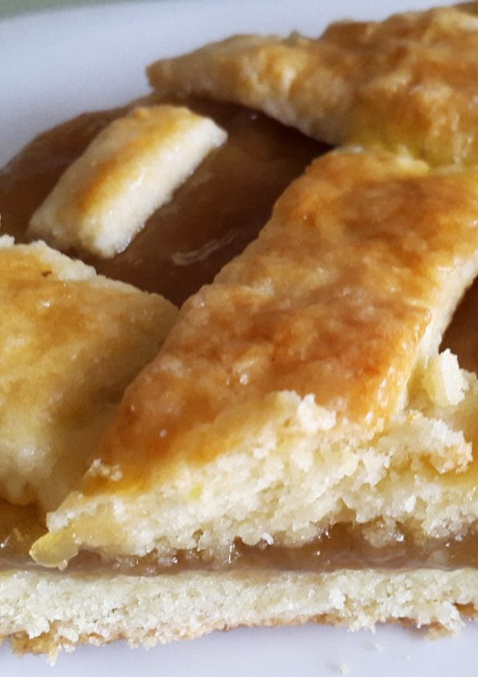 Una foto de Pasta frola de dulce de batata sin manteca