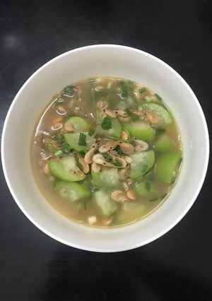 Hình của món Canh bầu nấu tép tươi.