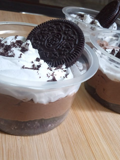 A picture of No bake Oreo dessert 😋😋😋.