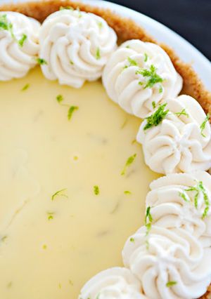 Hình của món Key lime pie - Bánh chanh giấy.