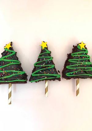 A picture of Christmas tree brownie.