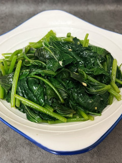 清炒地瓜葉 的食譜成品照片