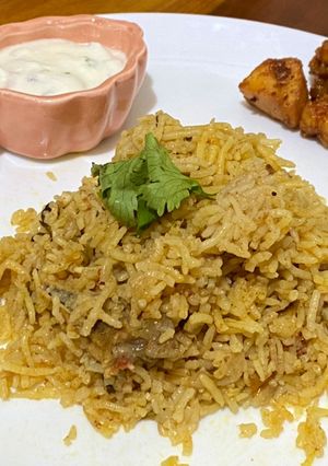 A picture of Chicken Biryani.