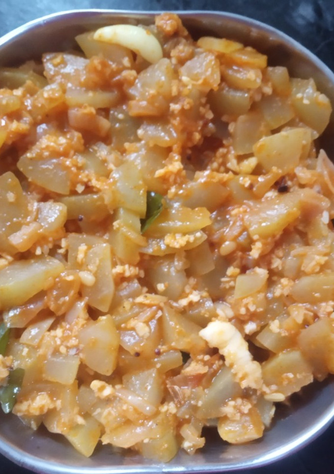 சுரைக்காய் பொரியல் செய்முறை முக்கிய புகைப்படம்