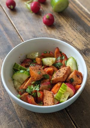 A picture of Chicken sausage and pepper radish salad.