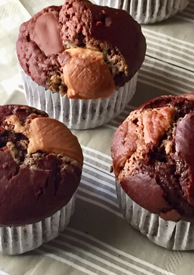 Una foto de Muffins 3 chocolates en thermomix para 5°cumplemes de Mateo 🎂👶🏼🍫