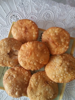 A picture of Kachori.