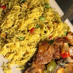 A picture of Fried rice with fish Manchuria.