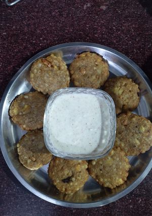 A picture of Sago vada.