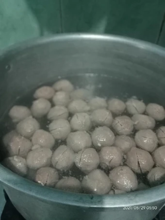 Cara Gampang Membikin Resep 🥣 Simple bakso kuah yang Uenak Anti Ribet, Uenak Banget