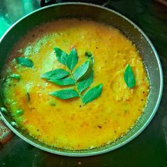 A picture of Tomato upma.