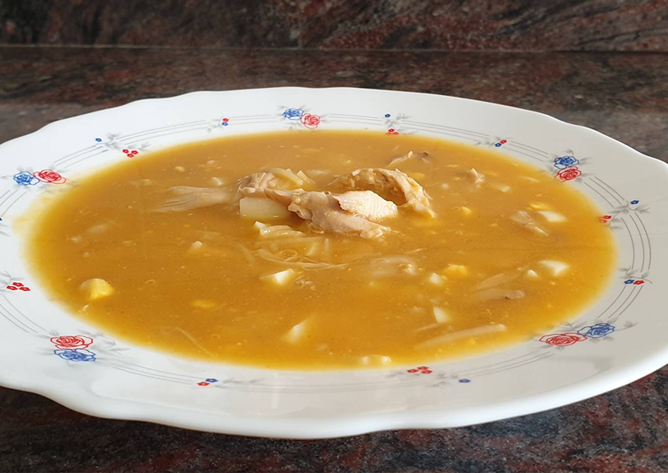 Sopa de pollo