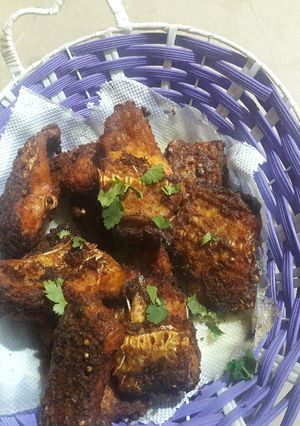 A picture of Fry fish and imlli ki chattni.