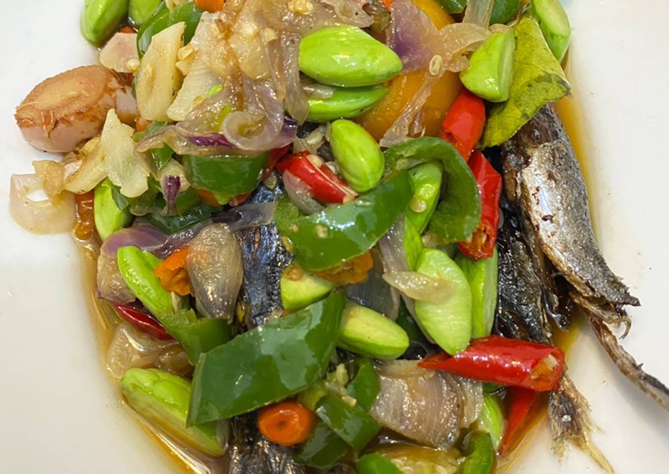 Tumis ikan Cue