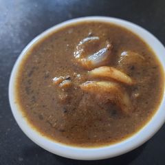 A picture of Granny's curry leaves pepper gravy.