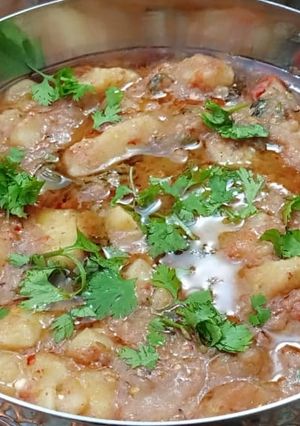 A picture of Smokey Aloo.