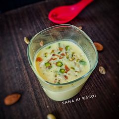 A picture of Besan Doodh.