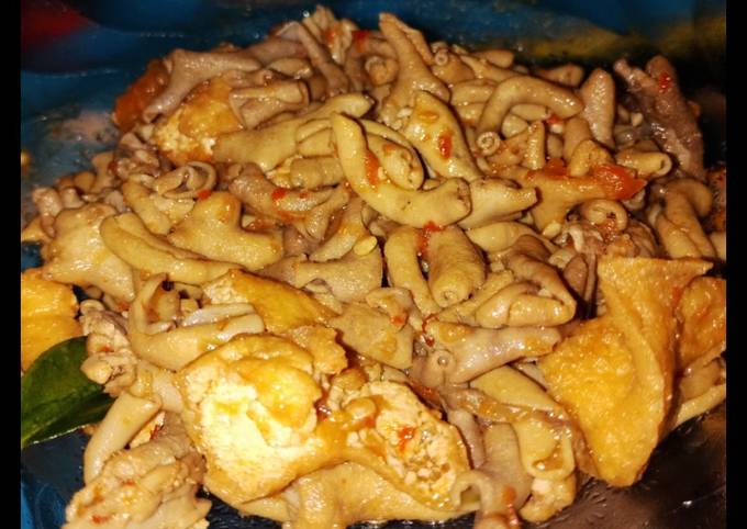 Langkah Mudah untuk Membuat Oseng Usus Ayam pedas yang Lezat Sekali