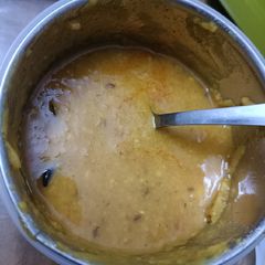 A picture of Dal fry.