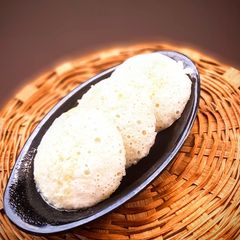 A picture of Foxtail millet idli.