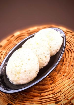 A picture of Foxtail millet idli.